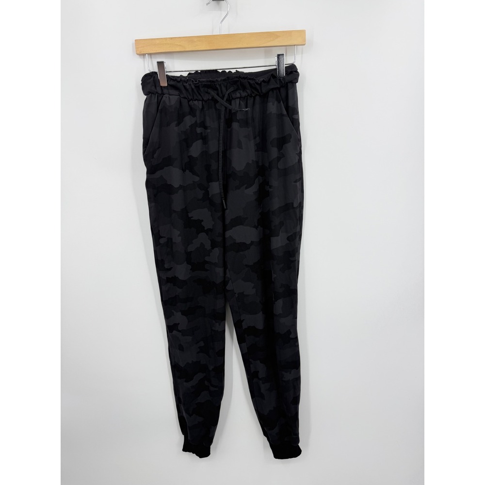 Lululemon high rise stretch Jogger sz 6 Black Heritage 365‎ Camo Deep Coal Multi